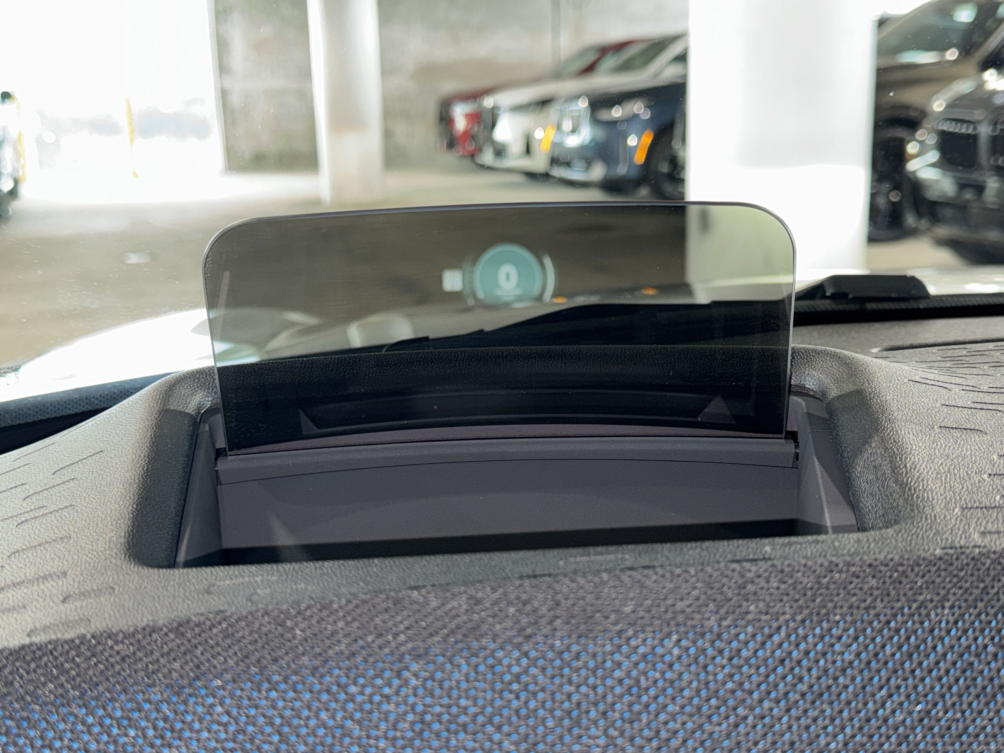 Used 2025 MINI Cooper 4-Door Hardtop FWD image 23