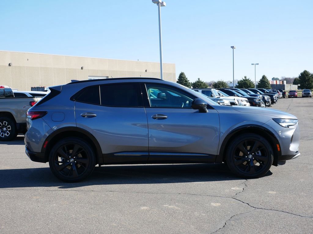 Used 2022 Buick Envision Essence w/ Technology Package I image 8