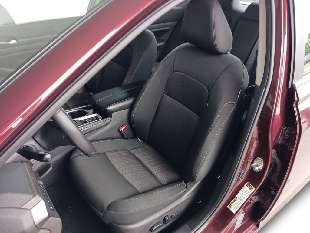 Used 2024 Nissan Altima 2.5 SV w/ SV Premium Package FWD image 27
