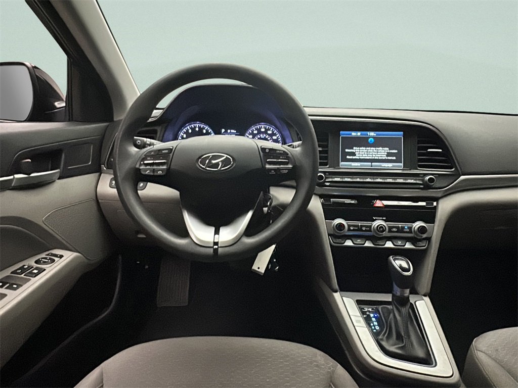 Used 2020 Hyundai Elantra SEL image 11
