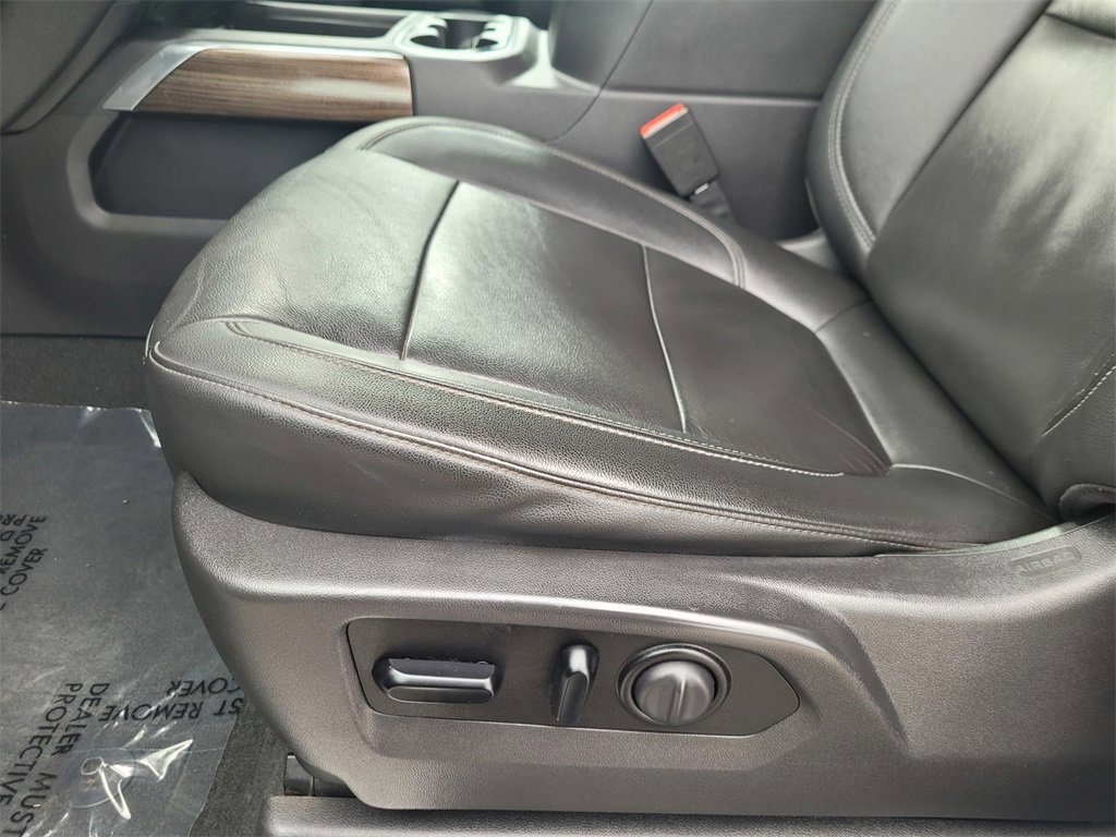 Used 2021 Chevrolet Silverado 1500 LT Trail Boss image 17