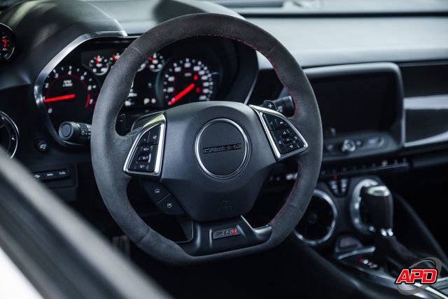 Used 2018 Chevrolet Camaro ZL1 RWD image 7