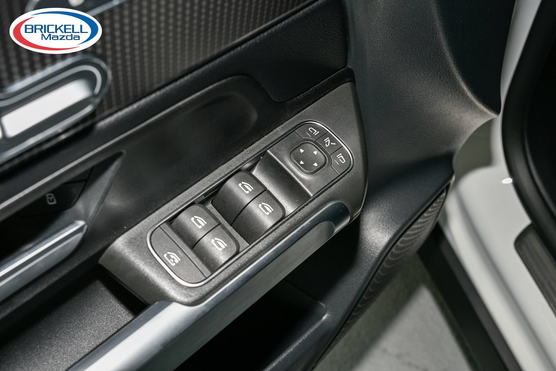 Used 2022 Mercedes-Benz GLB 250 image 28