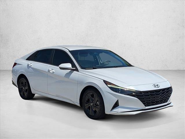Used 2021 Hyundai Elantra SEL FWD image 3