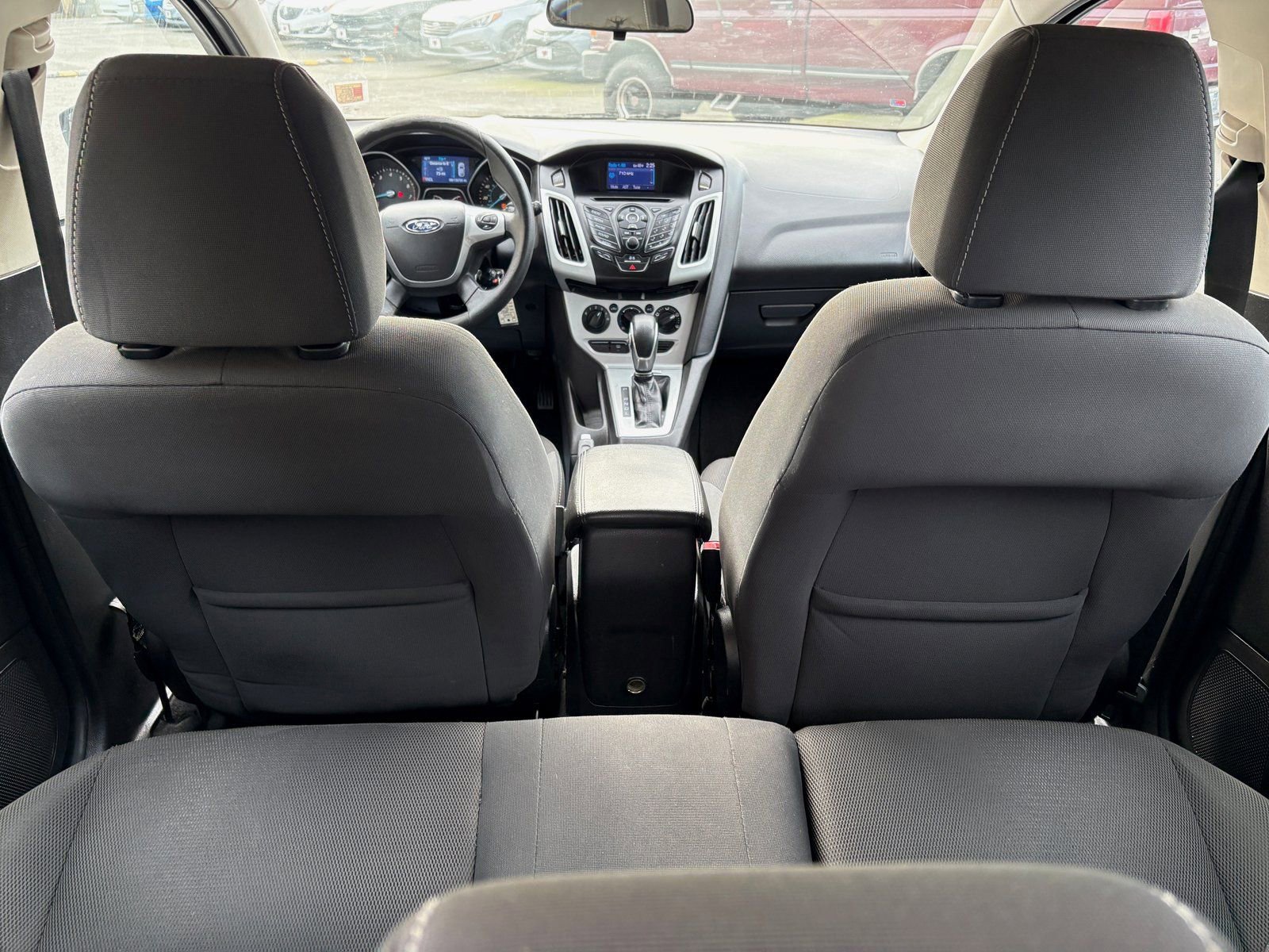 Used 2014 Ford Focus SE FWD image 20