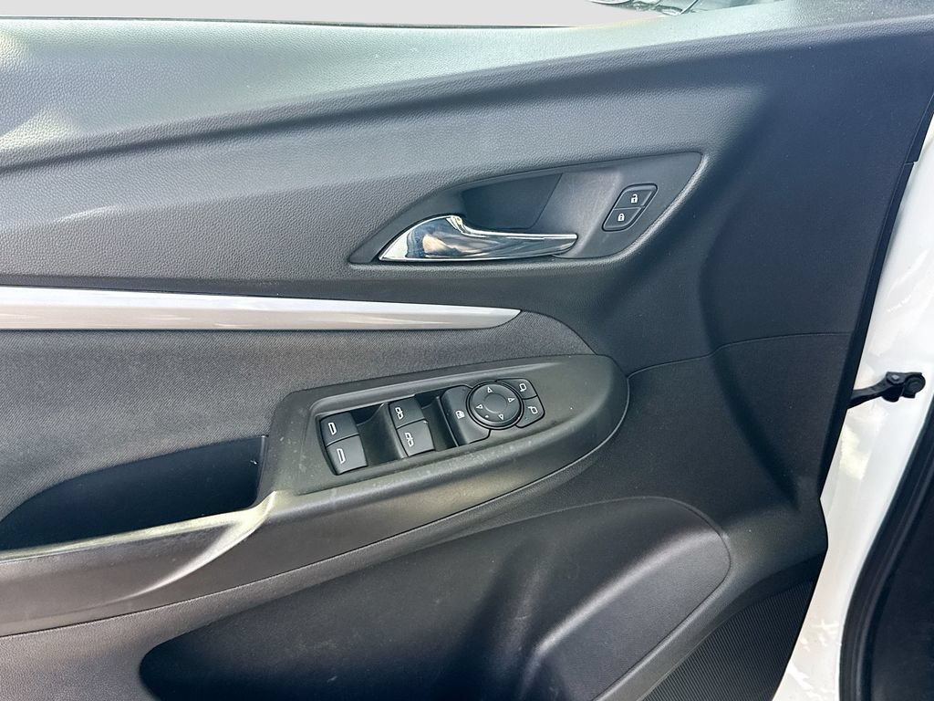 Used 2022 Chevrolet Bolt EUV LT FWD image 17