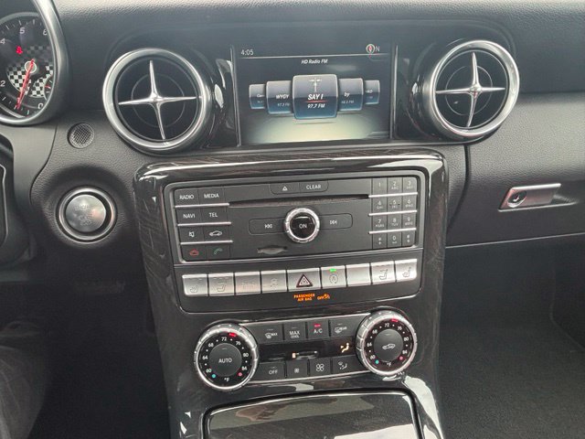 Certified 2017 Mercedes-Benz SLC 300 image 28