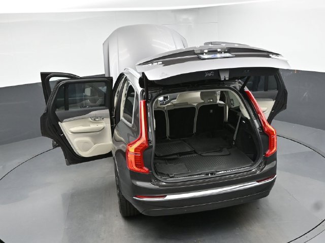 Used 2024 Volvo XC90 B5 Plus w/ Protection Package AWD/4WD image 49