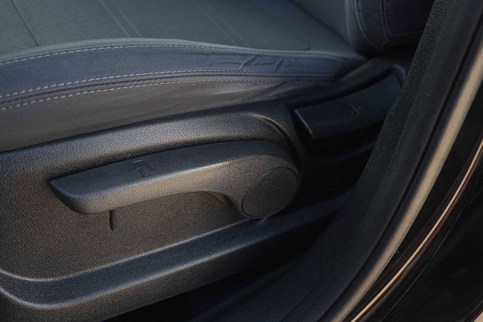 Used 2019 Kia Sorento L image 12