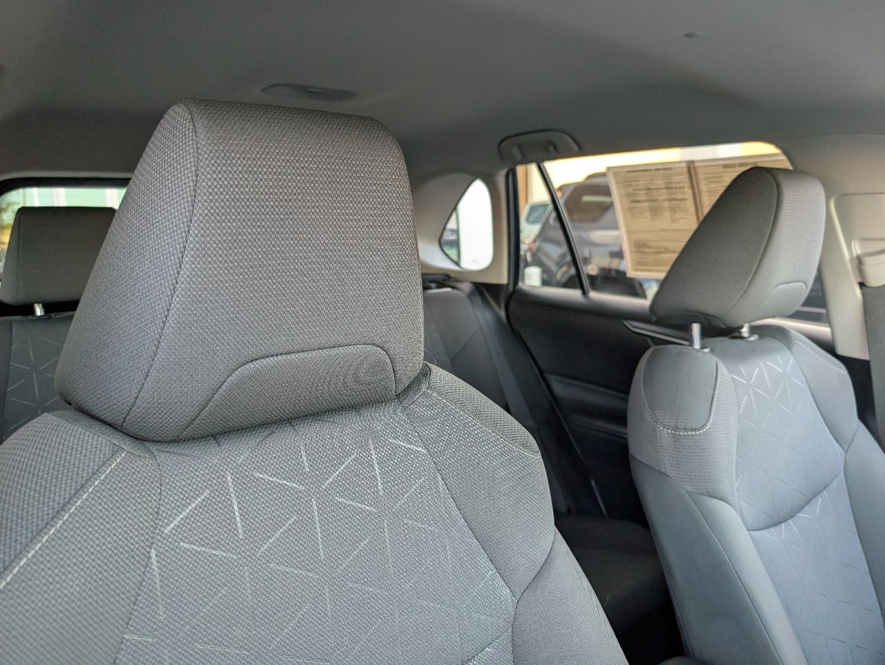 Used 2024 Toyota RAV4 XLE AWD/4WD image 3