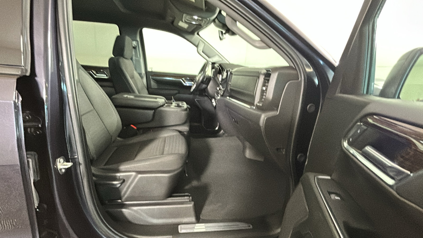 Used 2024 GMC Sierra 1500 Elevation AWD/4WD image 37
