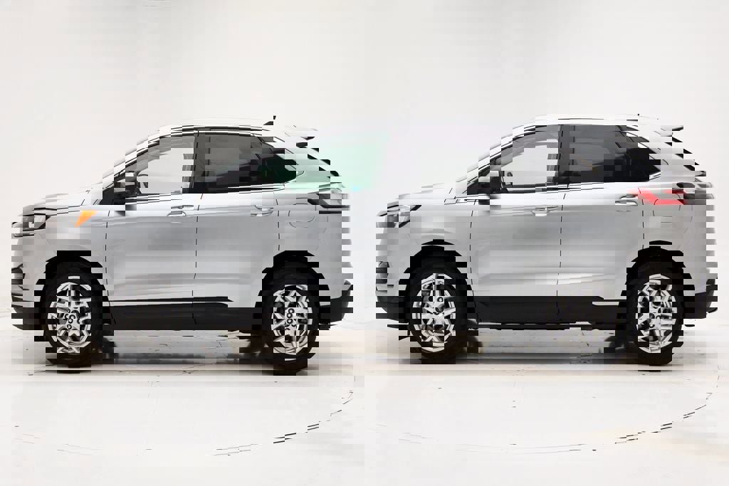 Used 2024 Ford Edge SEL image 6