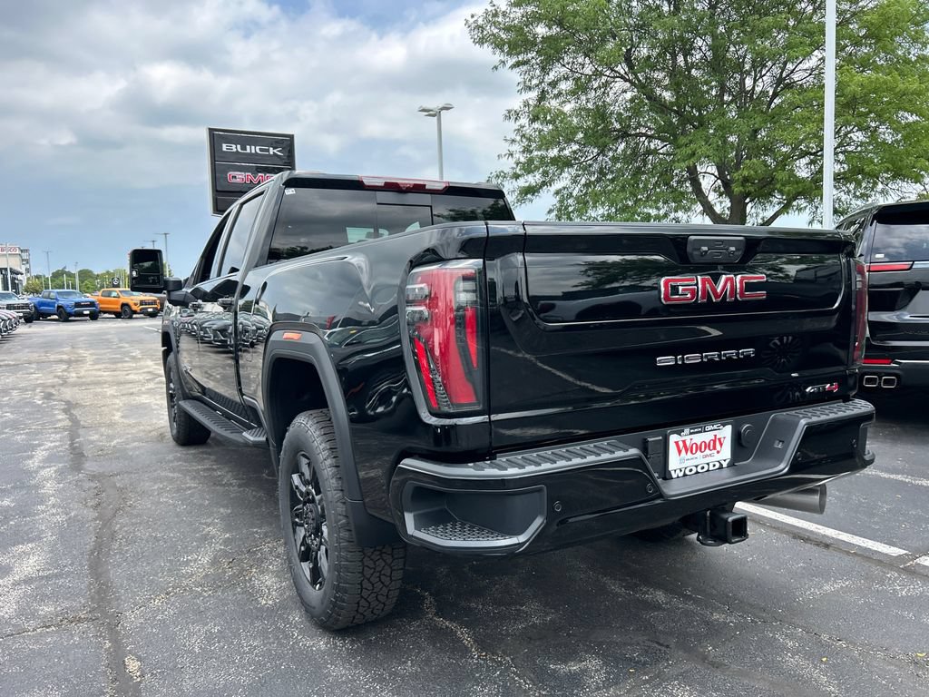 New 2026 GMC Sierra 2500 AT4 w/ AT4 Premium Plus Package AWD/4WD image 10