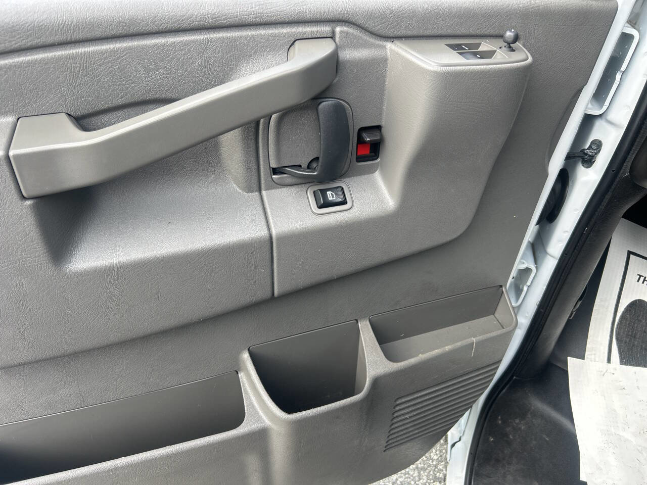 Used 2021 Chevrolet Express 2500 w/ Driver Convenience Package image 10