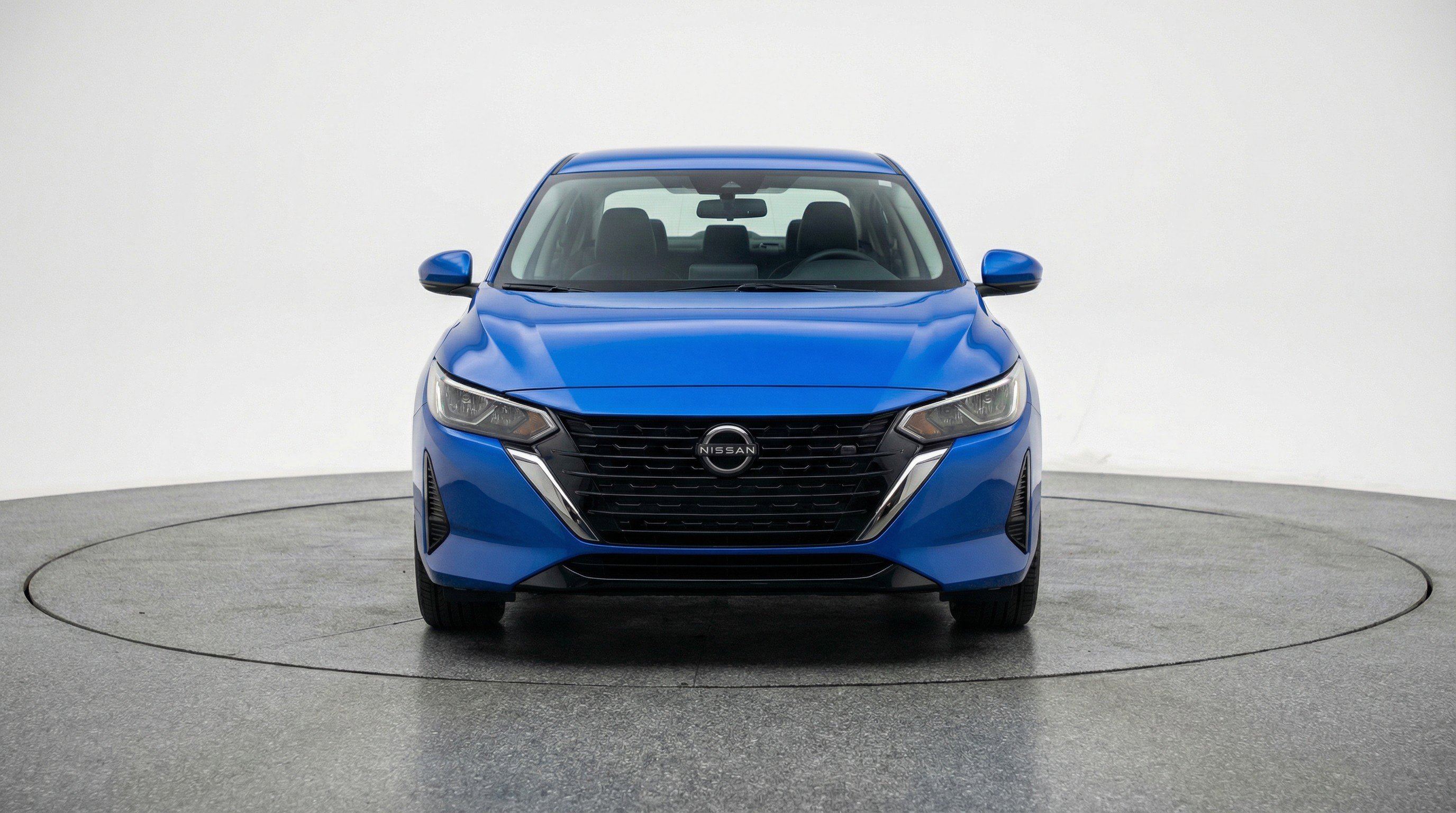 Used 2025 Nissan Sentra SV image 2