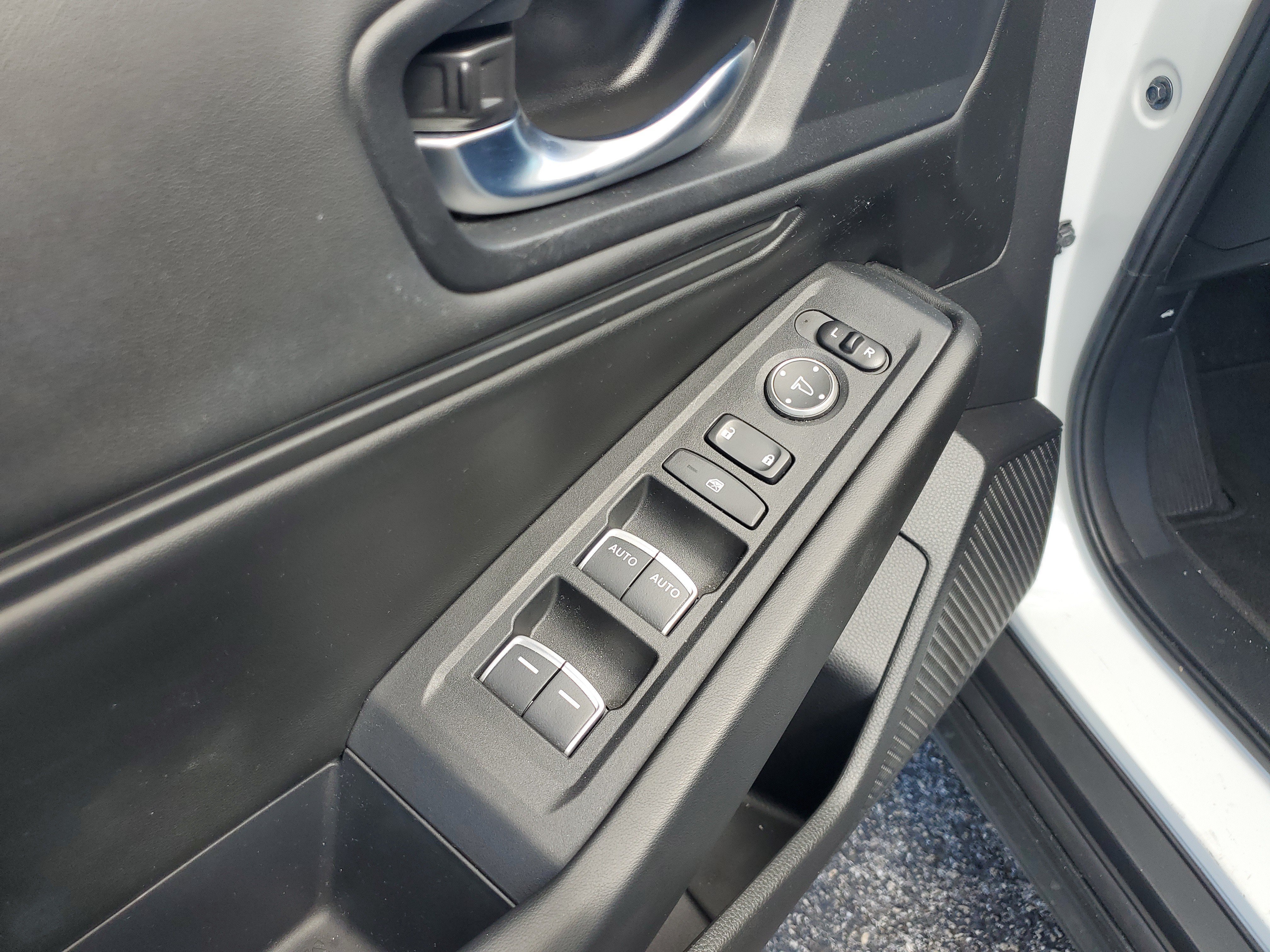 Used 2023 Honda Accord EX image 24