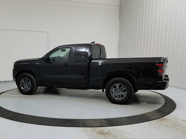 Used 2025 Nissan Frontier SV image 5