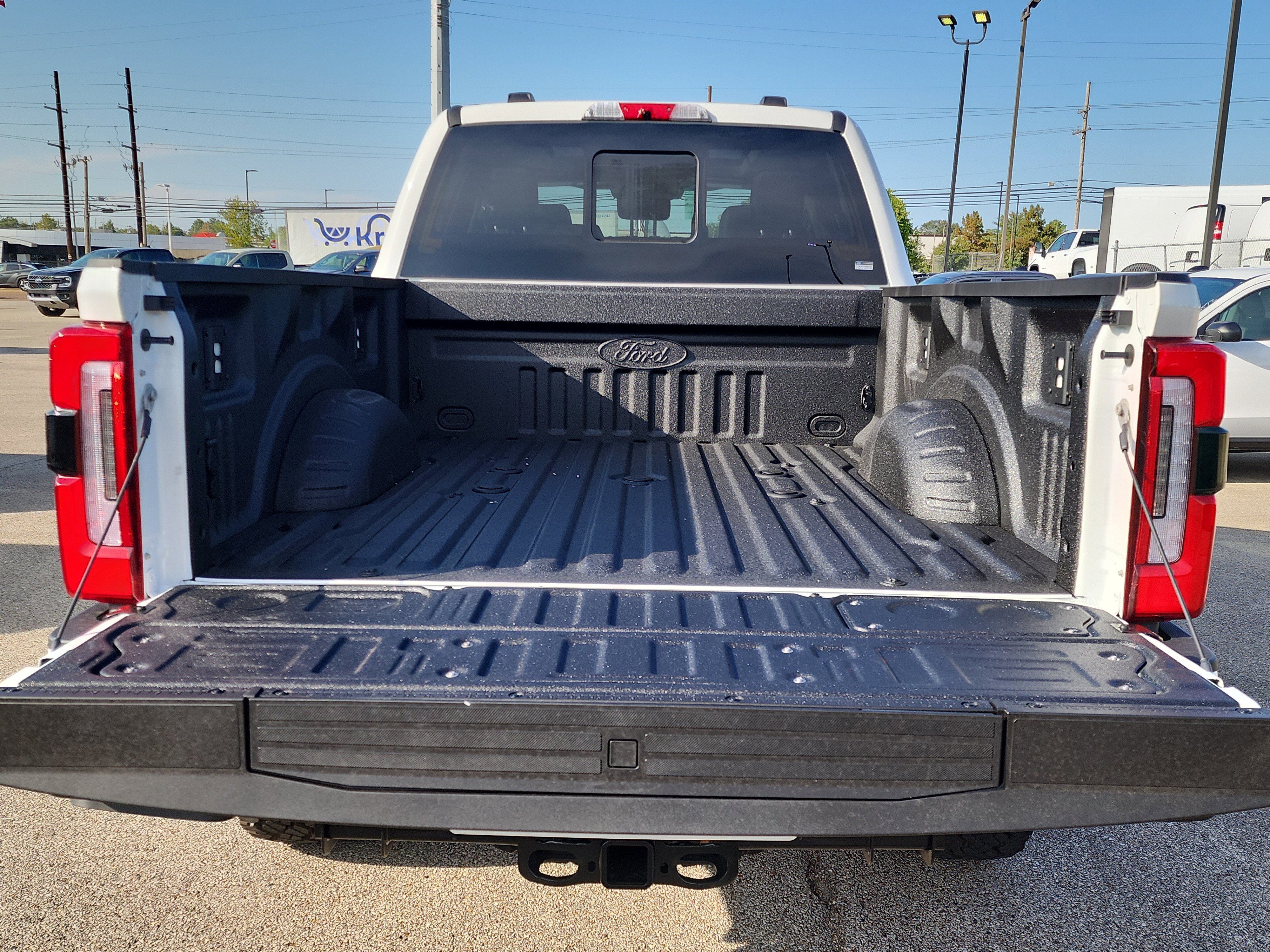 New 2026 Ford F350 Platinum w/ Platinum Plus Package image 4