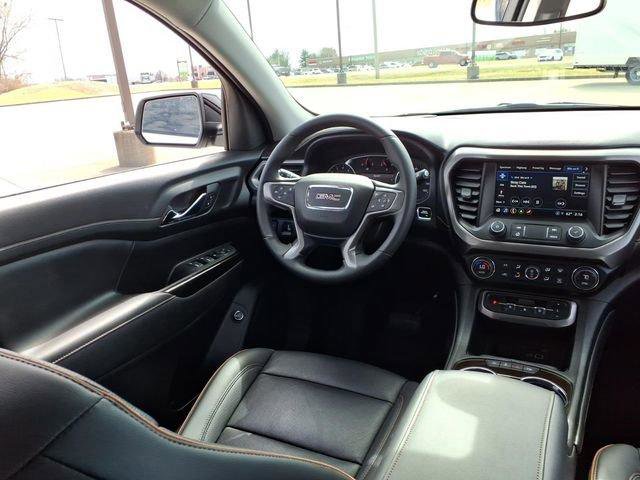 Used 2023 GMC Acadia AT4 image 6