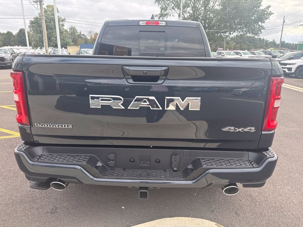 New 2027 RAM 1500 Laramie AWD/4WD image 9