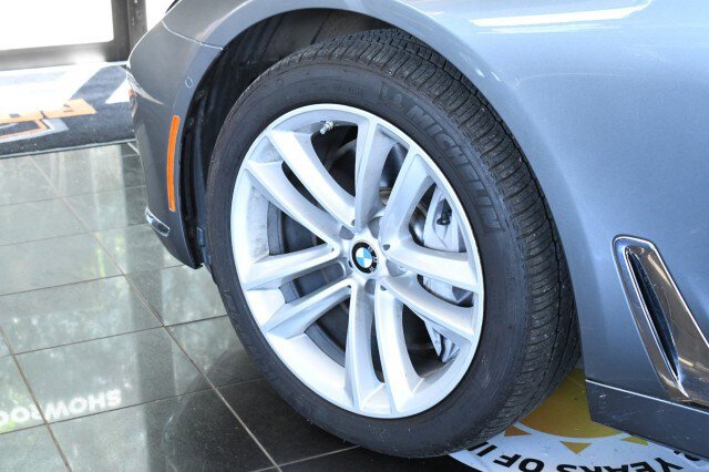 Used 2019 BMW 750i xDrive w/ Executive Package AWD/4WD image 54