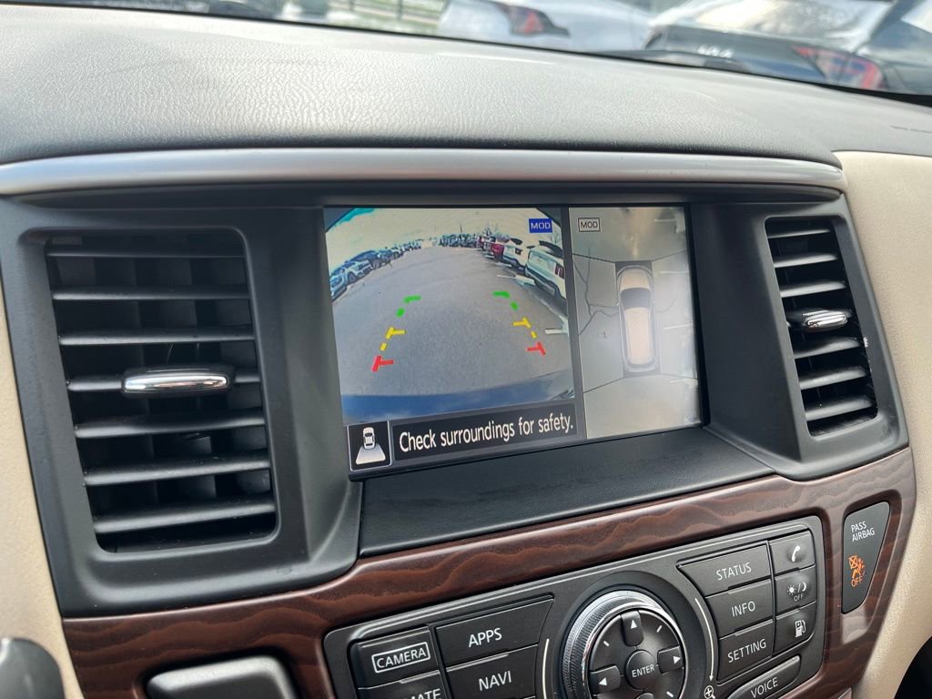 Used 2019 Nissan Pathfinder Platinum image 24
