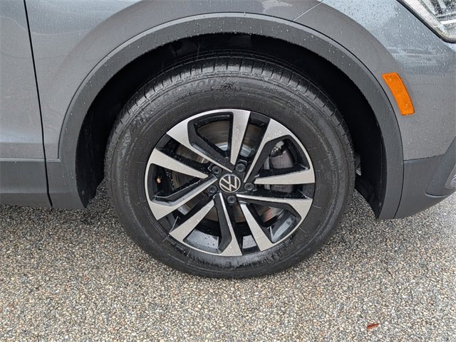 Certified 2024 Volkswagen Tiguan S image 15