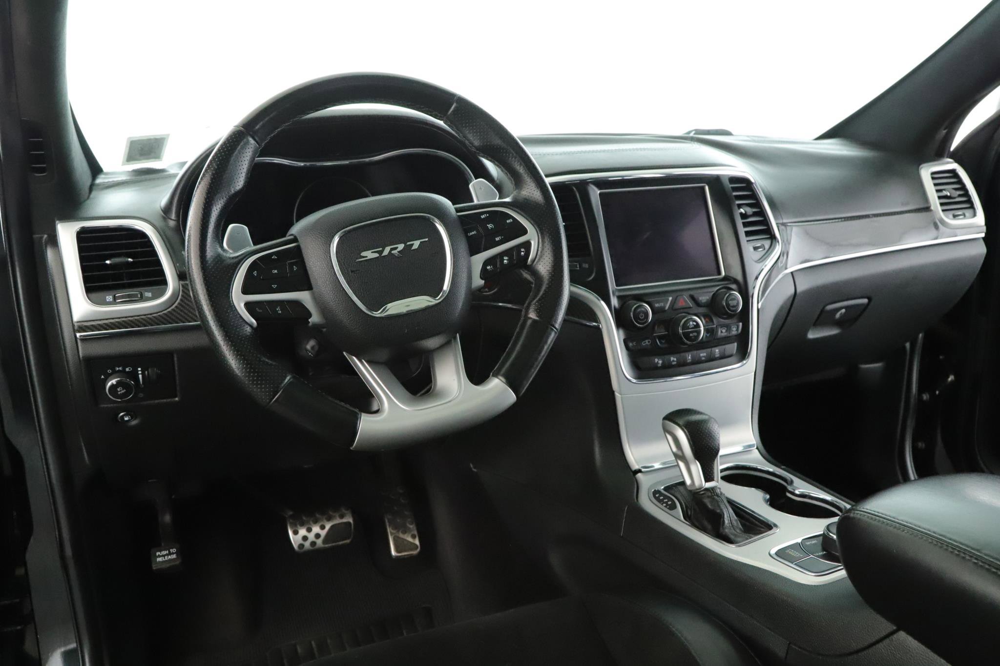 Used 2018 Jeep Grand Cherokee SRT image 2