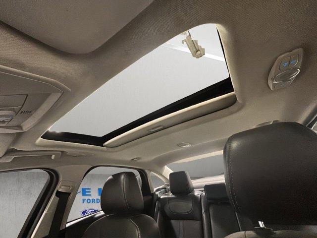 Used 2014 Ford Focus SE w/ Equipment Group 201A image 22