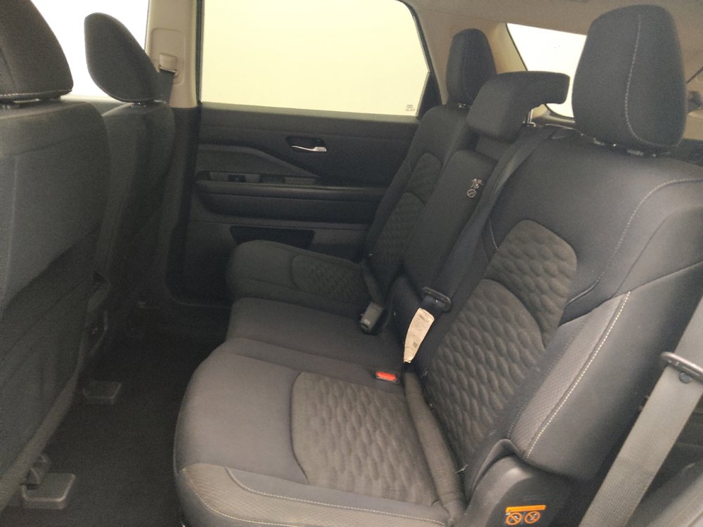 Used 2022 Nissan Pathfinder SV FWD image 18