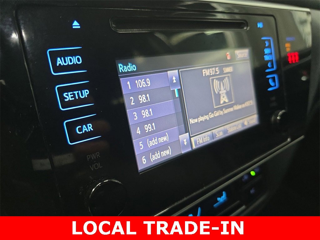 Used 2018 Toyota Corolla LE image 22