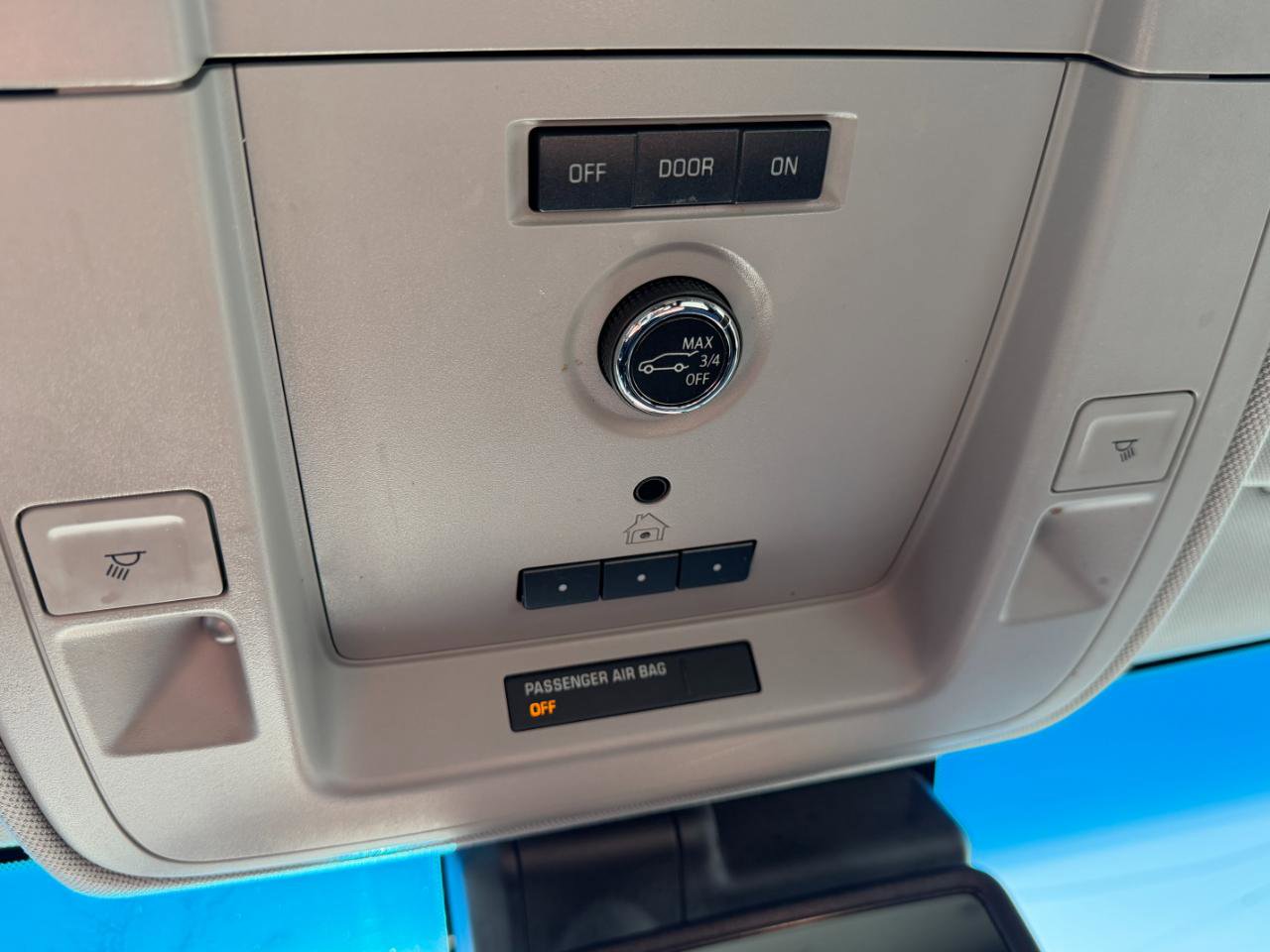 Used 2020 Chevrolet Suburban LT image 73