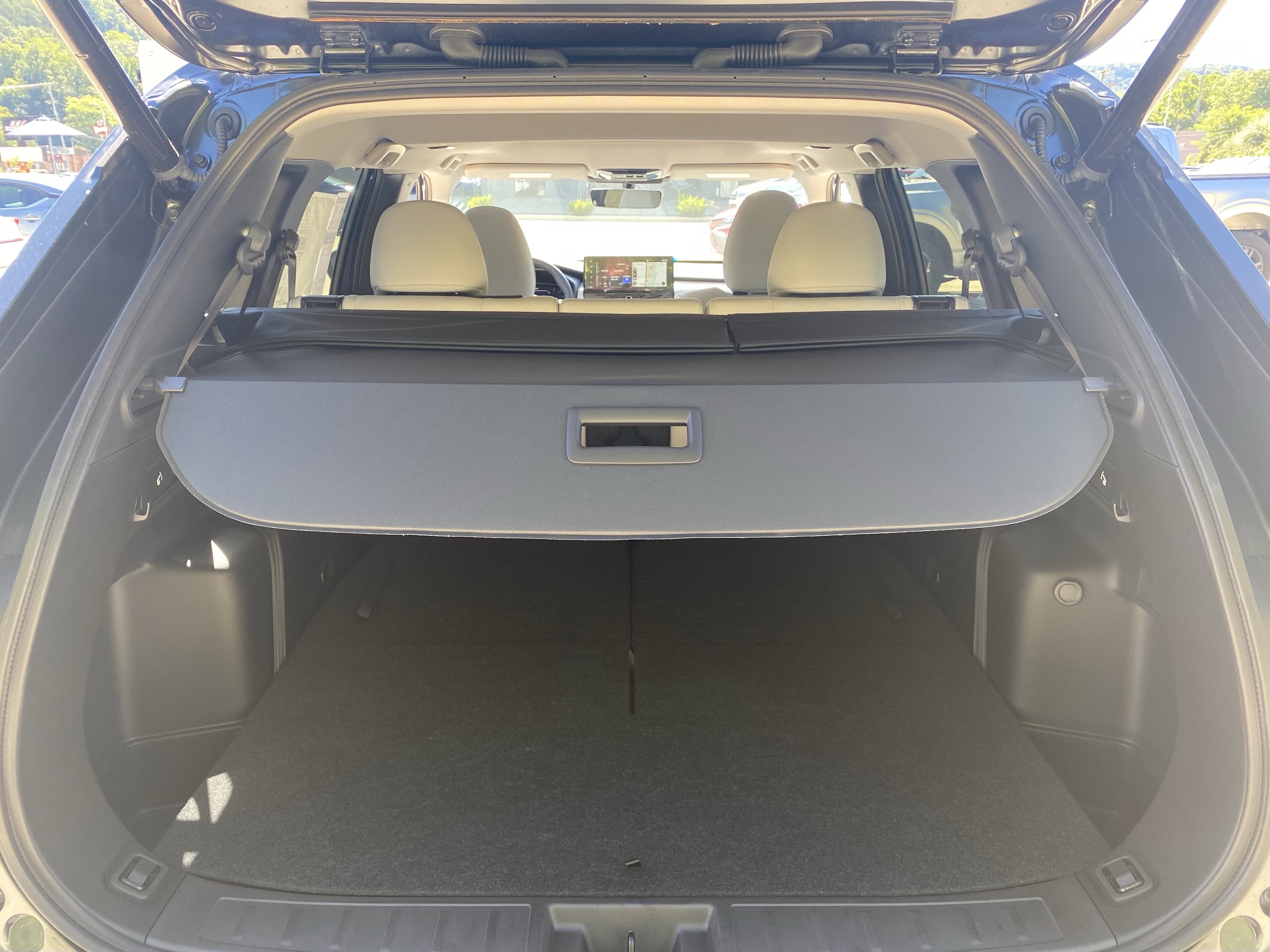 New 2025 Mitsubishi Outlander SEL image 27