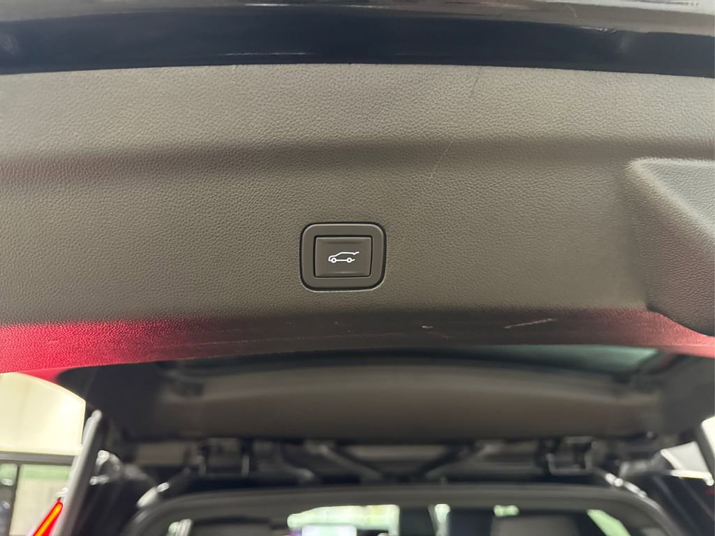 Used 2025 Cadillac Escalade Sport w/ Touring Package image 14