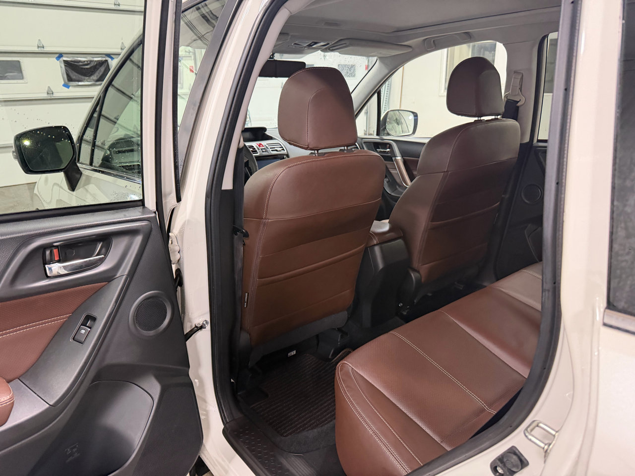 Used 2017 Subaru Forester 2.5i Touring w/ Popular Package #2 image 27