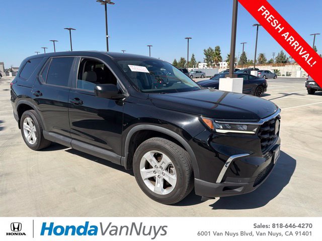 Used 2024 Honda Pilot LX image 1