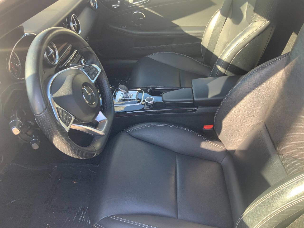 Used 2020 Mercedes-Benz SLC 300 image 13