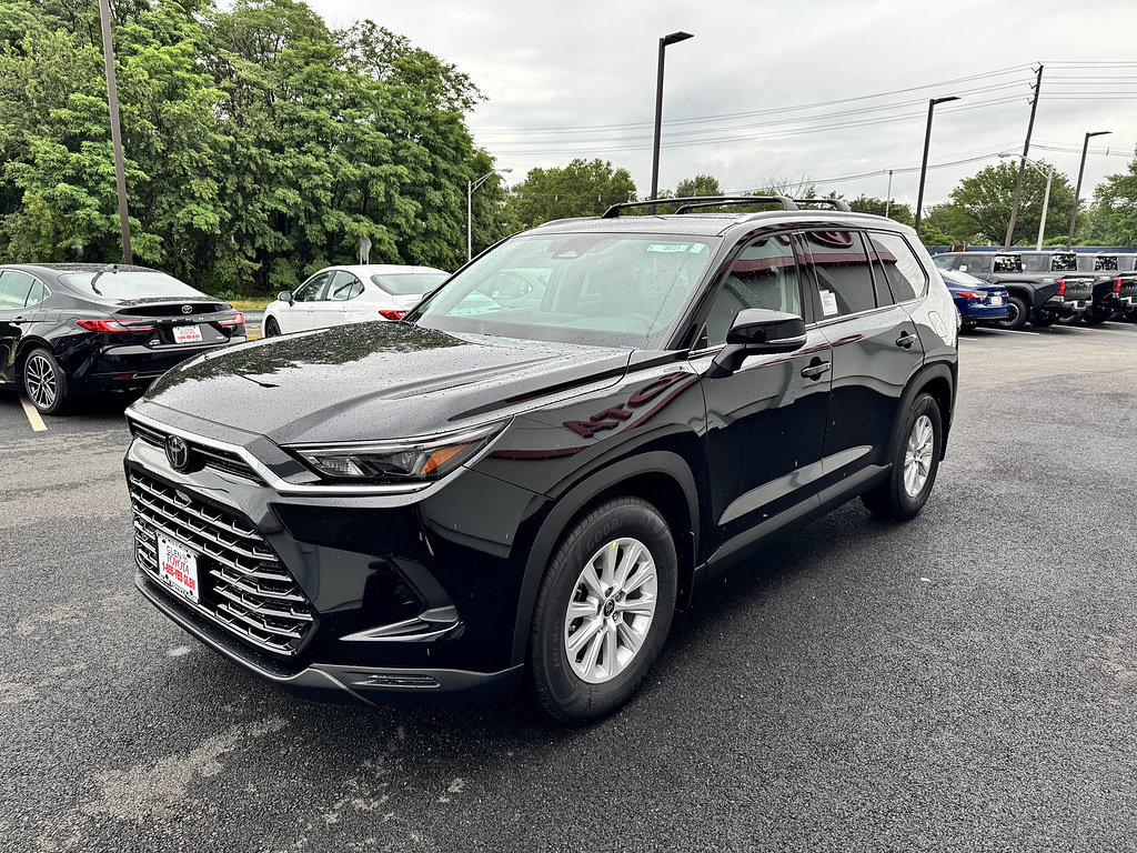 New 2026 Toyota Grand Highlander AWD image 2