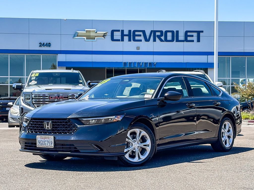 Used 2023 Honda Accord EX image 1