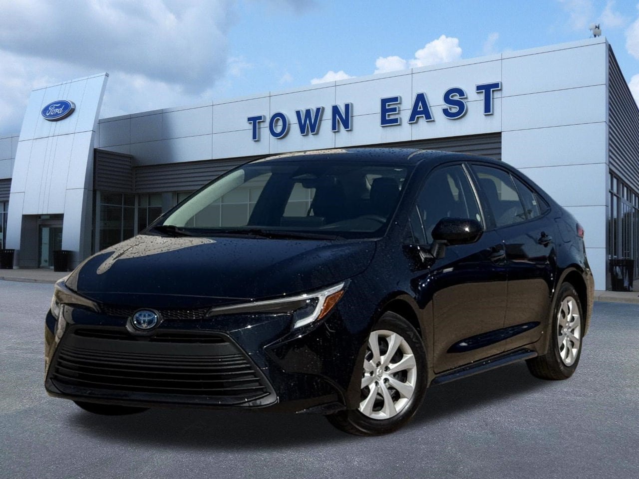 Used 2025 Toyota Corolla LE