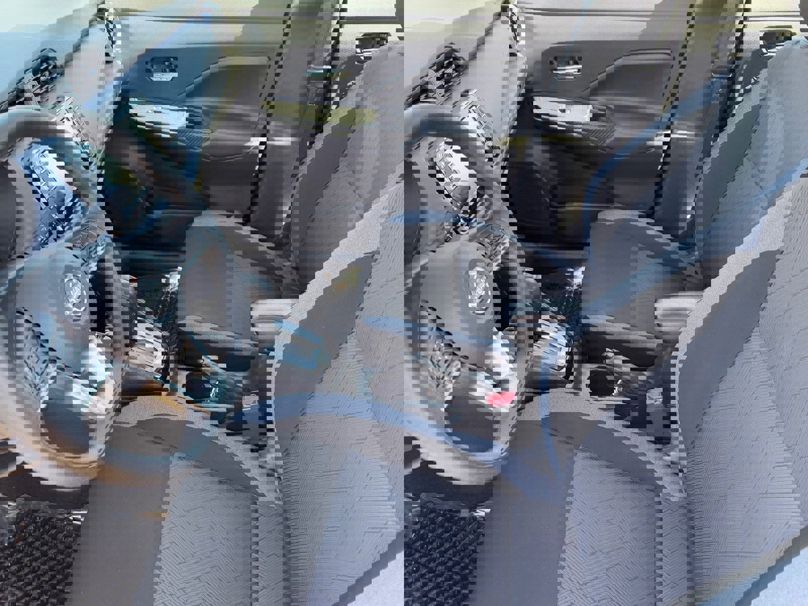 Certified 2025 Nissan Versa SV image 17