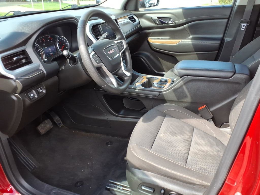 Used 2021 GMC Acadia SLE w/ Driver Convenience Package FWD image 10