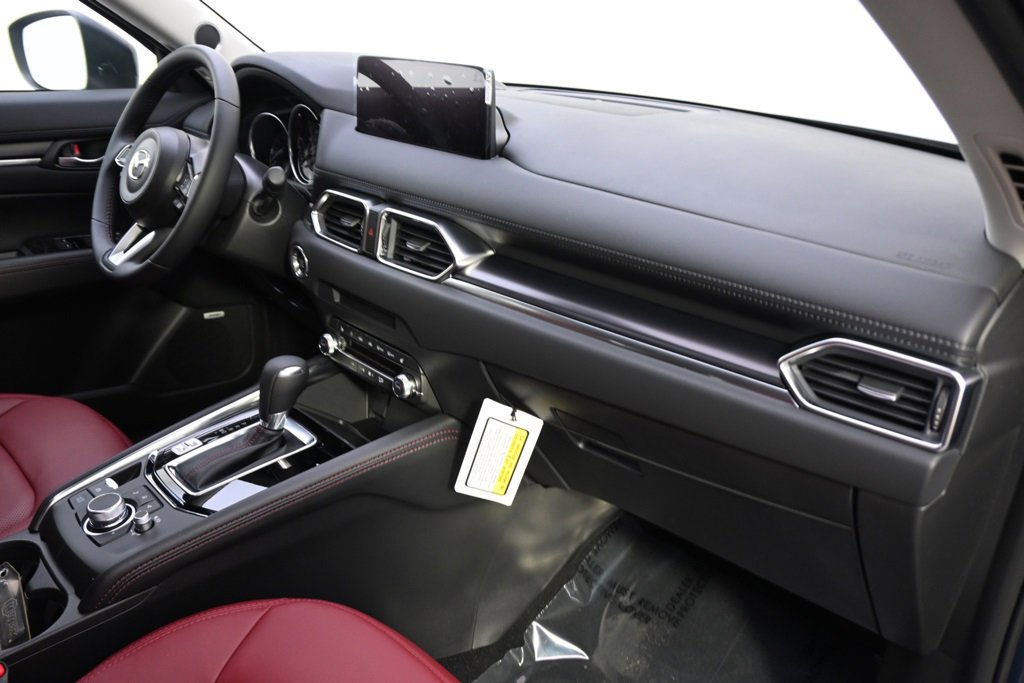 New 2025 MAZDA CX-5 Carbon Edition image 15