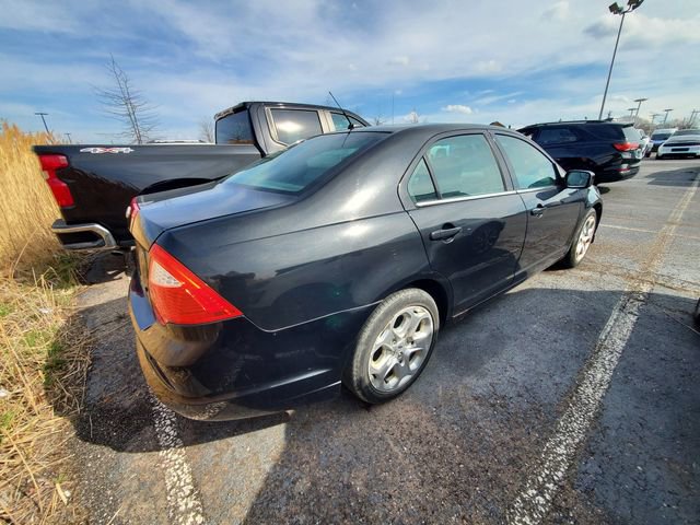 Used 2011 Ford Fusion SE w/ 202A Rapid Spec Order Code image 4