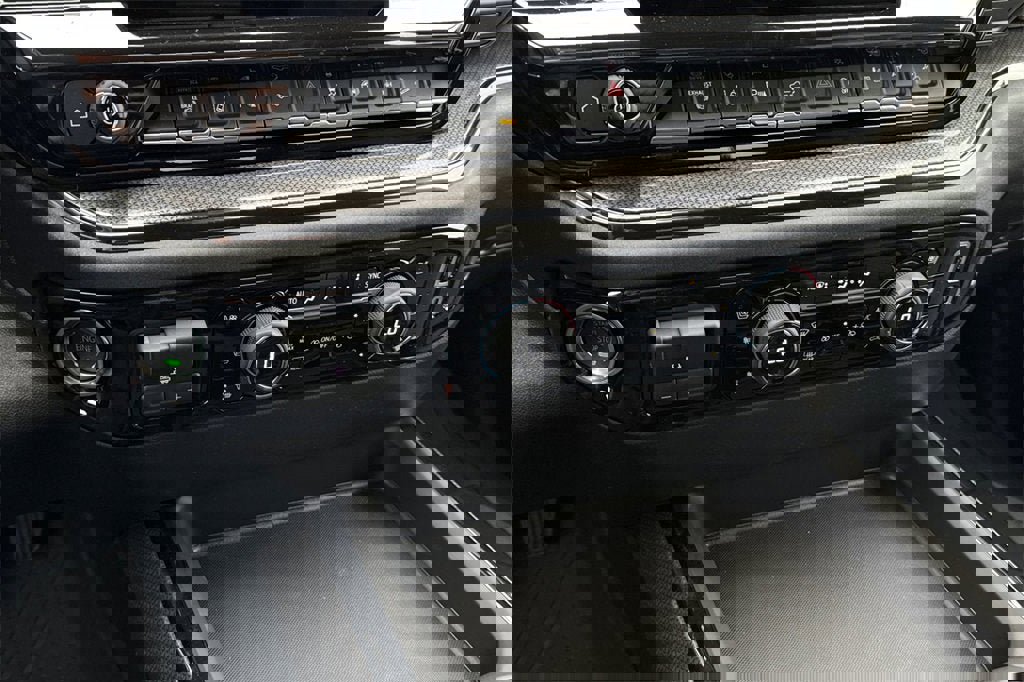 New 2026 Chevrolet Silverado 2500 ZR2 w/ LPO, Dark Essentials Package image 20