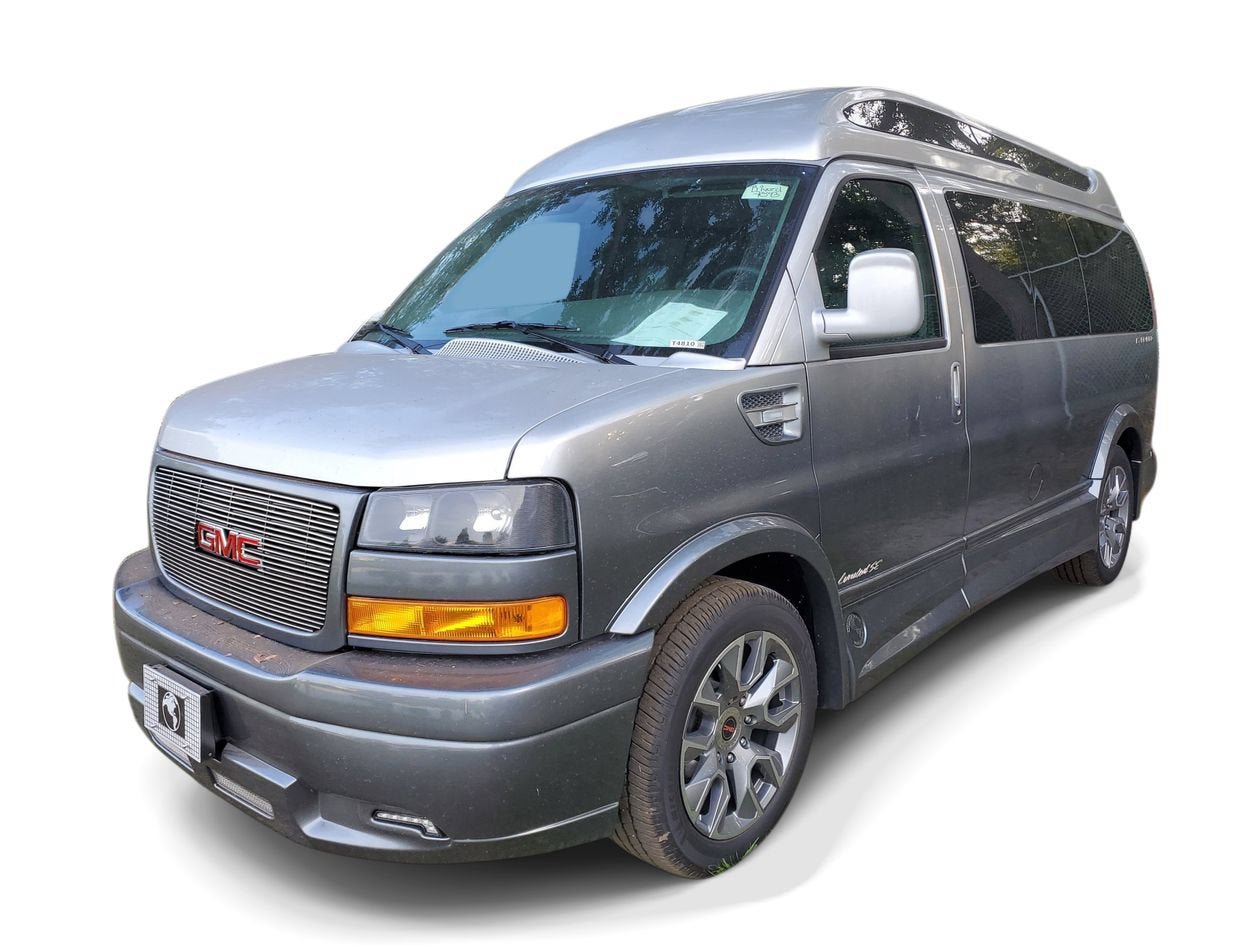 New 2026 GMC Savana 2500 w/ Driver Convenience Package RWD image 3