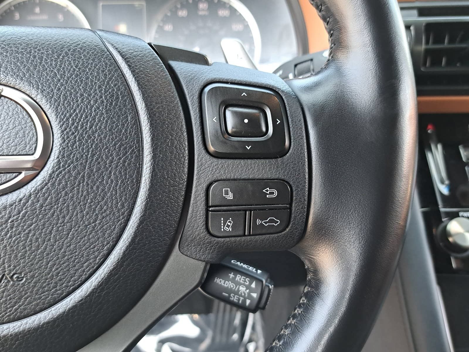 Used 2023 Lexus IS 300 w/ Premium Package RWD image 18