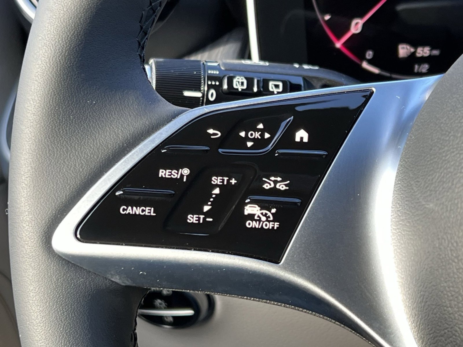 New 2026 Mercedes-Benz GLC 300 4MATIC image 30