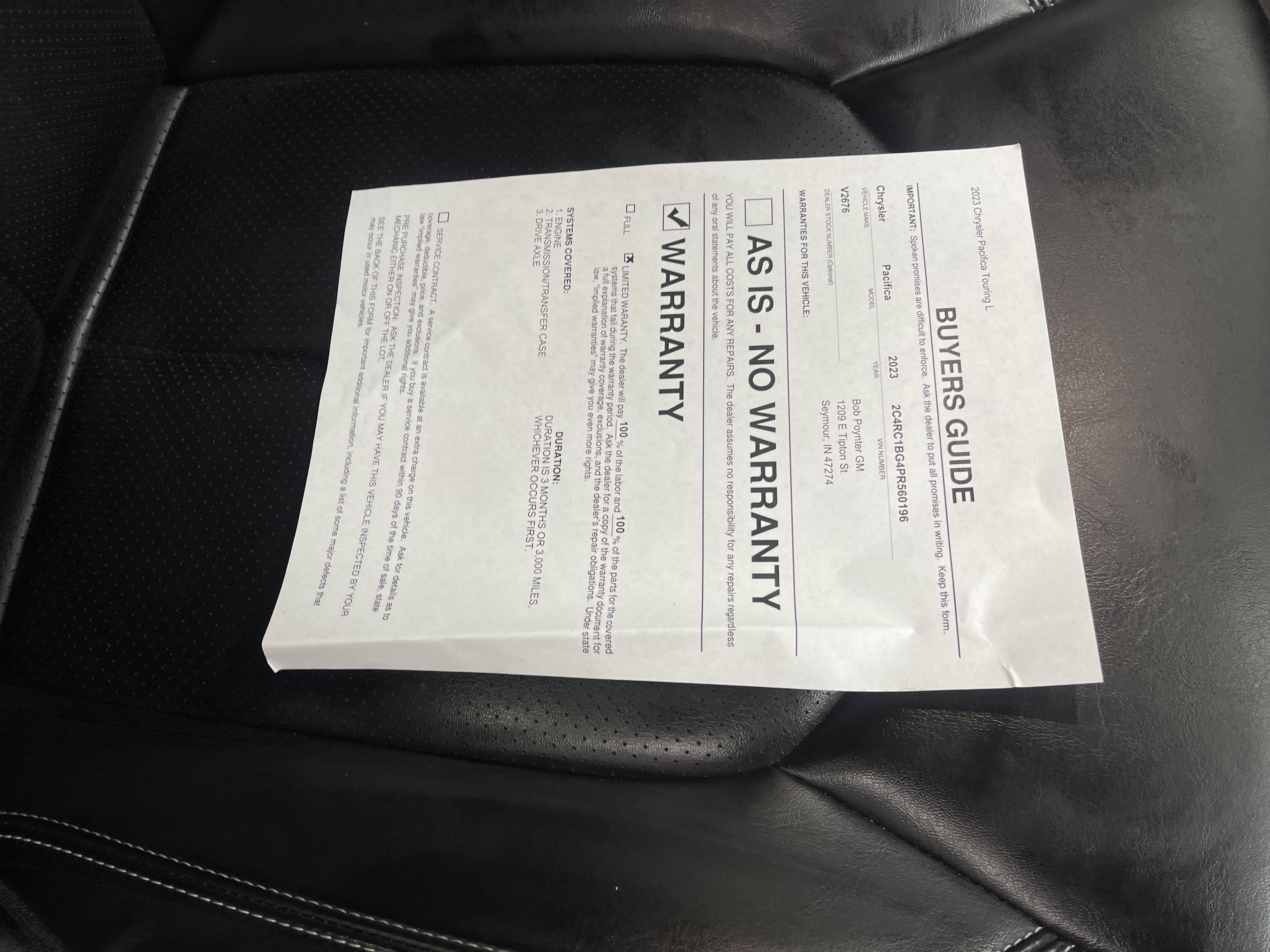 Used 2023 Chrysler Pacifica Touring-L image 25