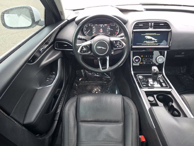 Used 2020 Jaguar XE S AWD/4WD image 4